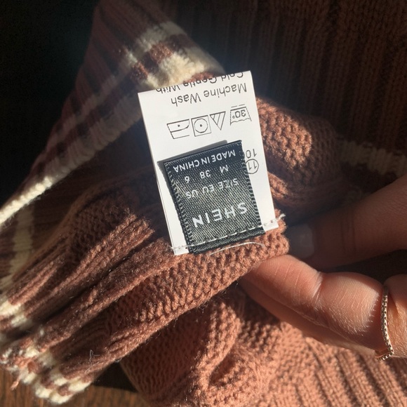 Sweater vest - Picture 3 of 3